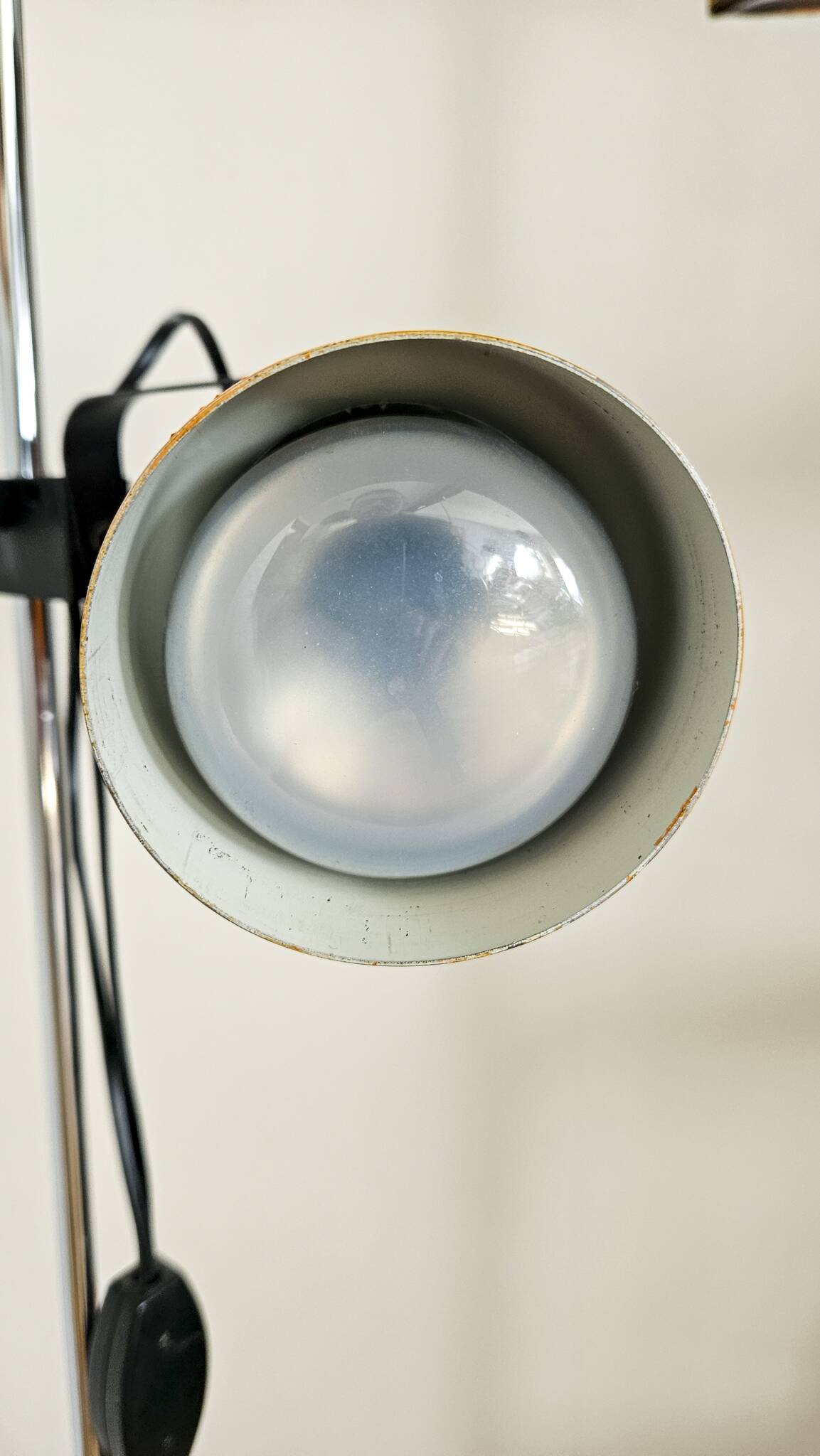 Vintage 1970s floor lamp with 2 spots, chrome, orange and black.