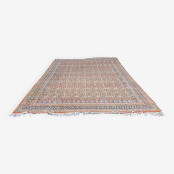 Oriental rug baktiar