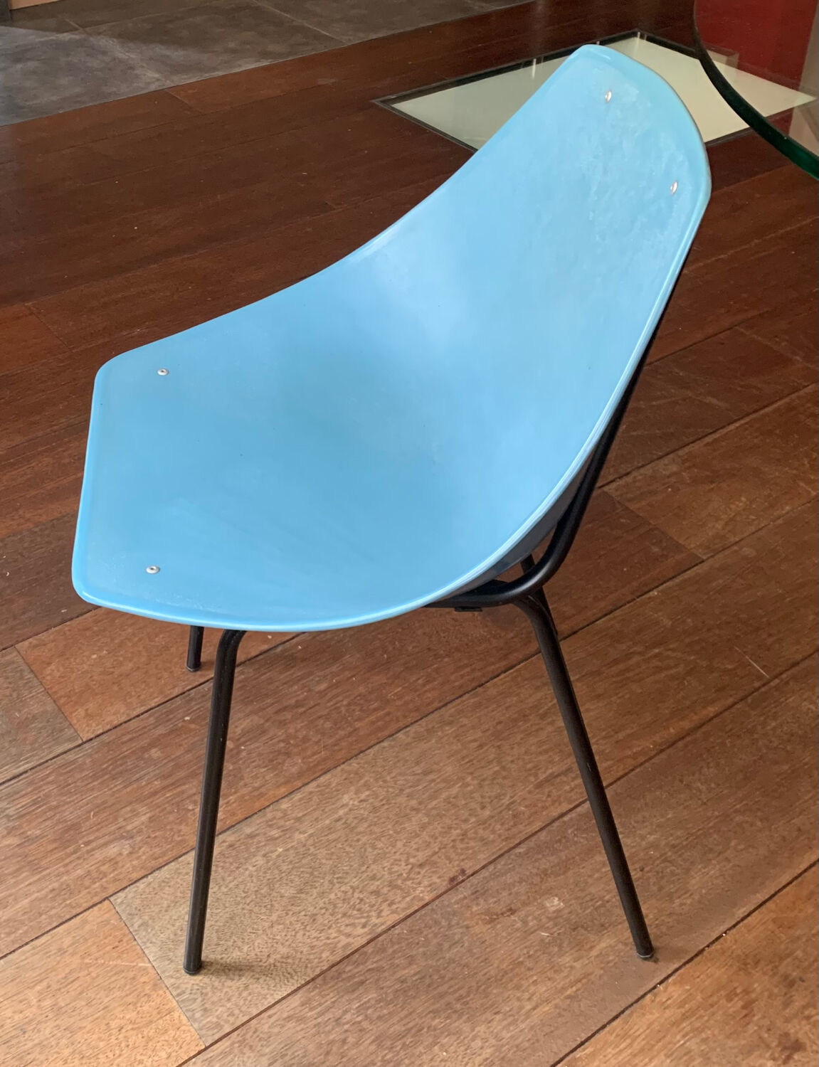 Pierre Guariche Meurop shell chair