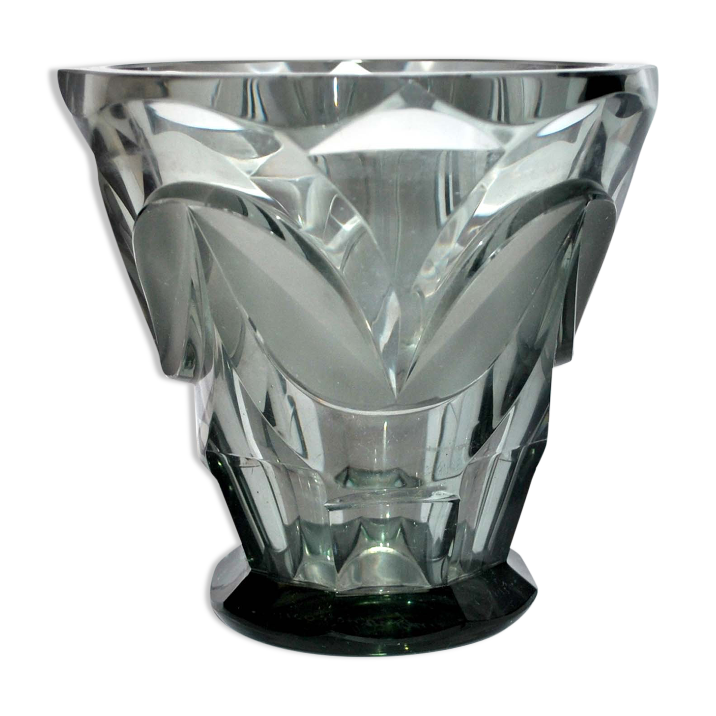 Art deco vase in grey glass engraved with acid czechoslovakia 1920