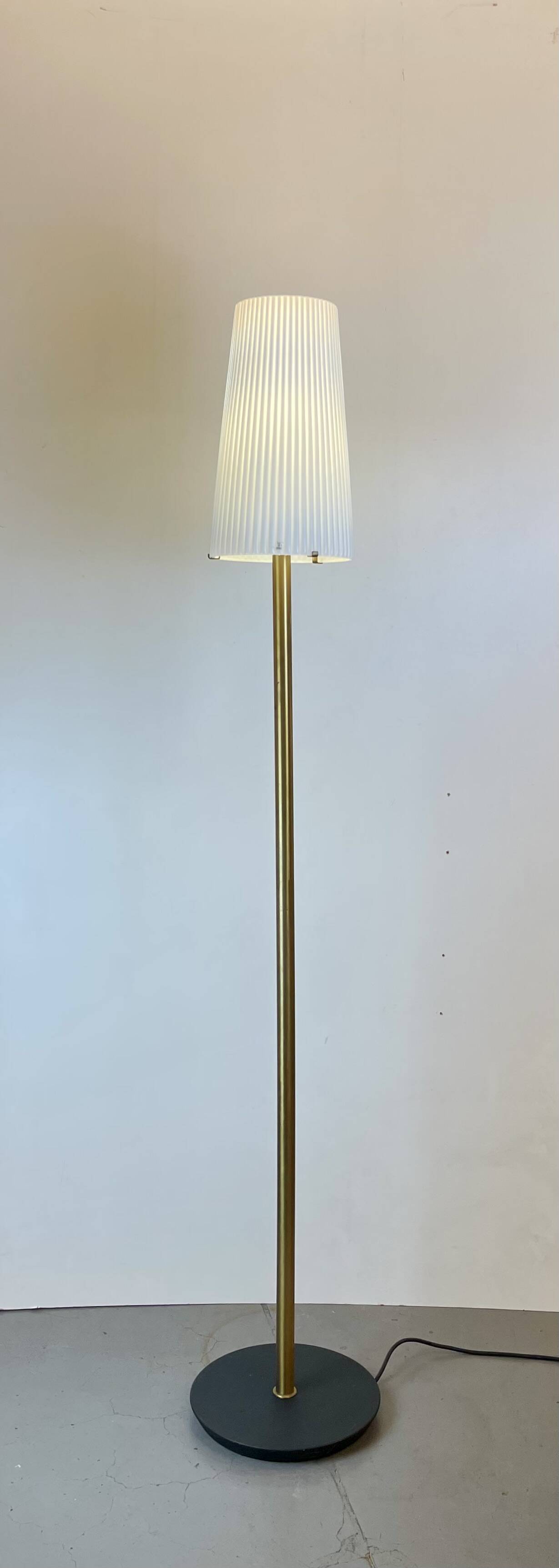 Murano Floor Lamp attributed to A. Toso, Italy, 1980s