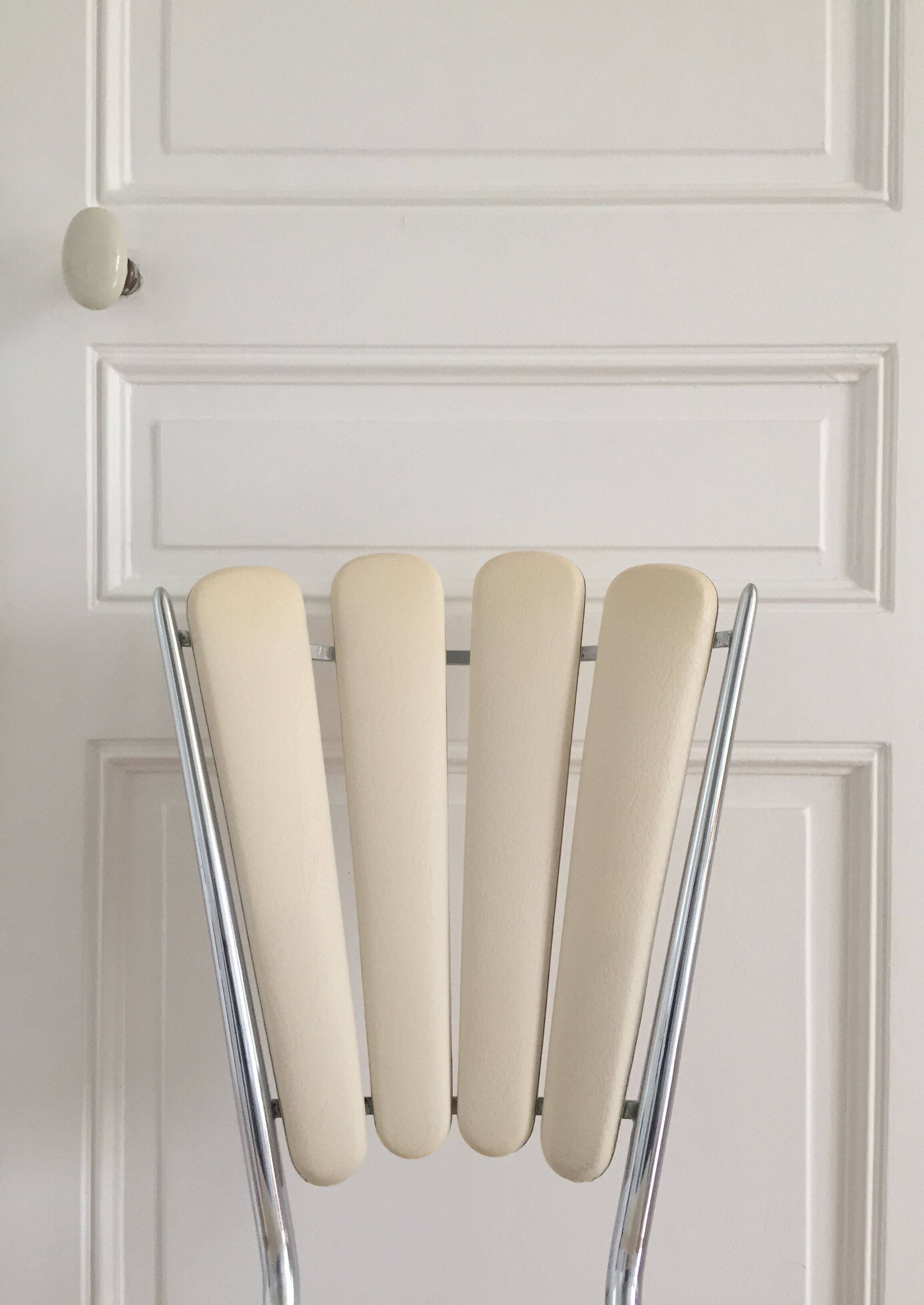 Pair of chairs folder petals