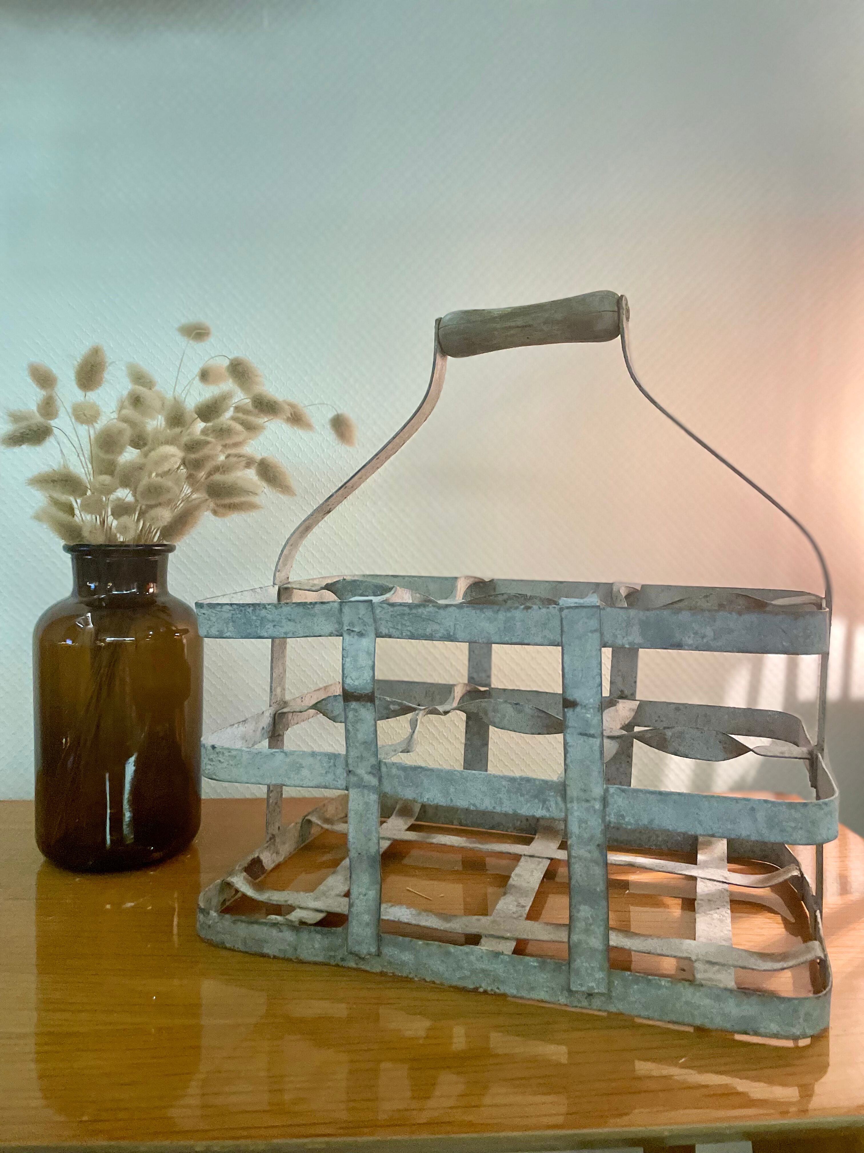 Vintage bottle holder locker