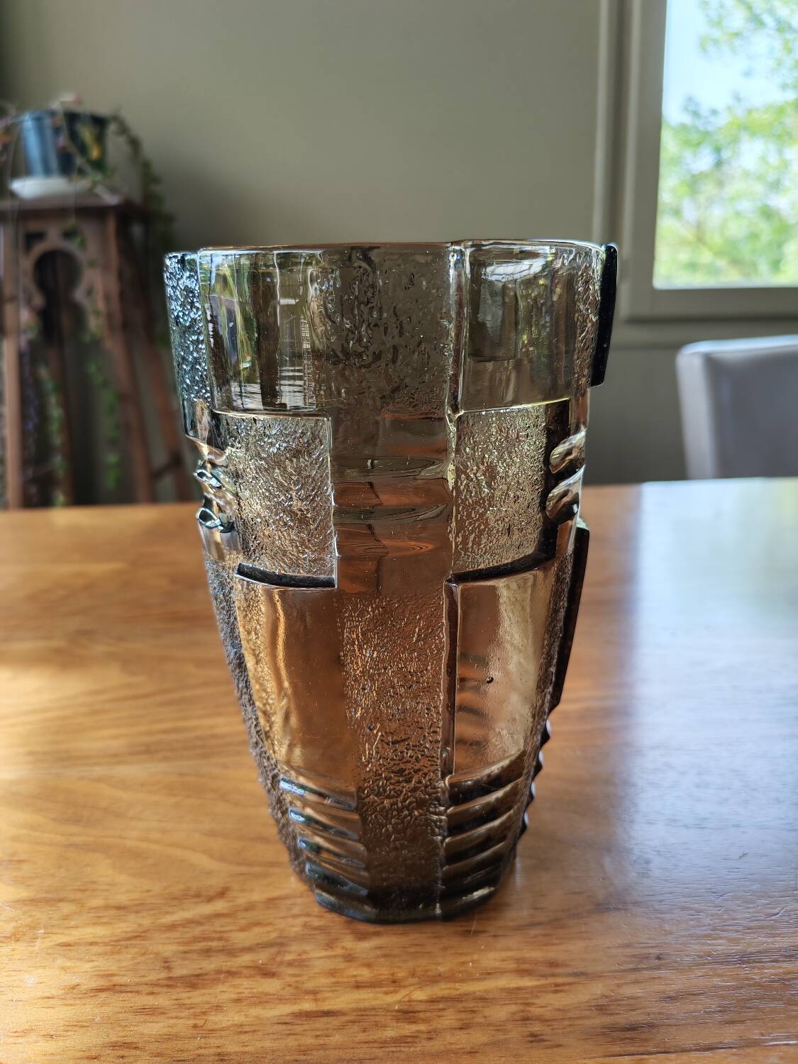 Art Deco vase in brown glass
