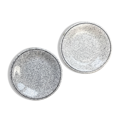 2 Petites assiettes vintage en faïence Italienne mouchetée noir et blanc