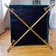 Fauteuil design en velours bleu