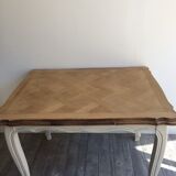 Shabby table with extension cords