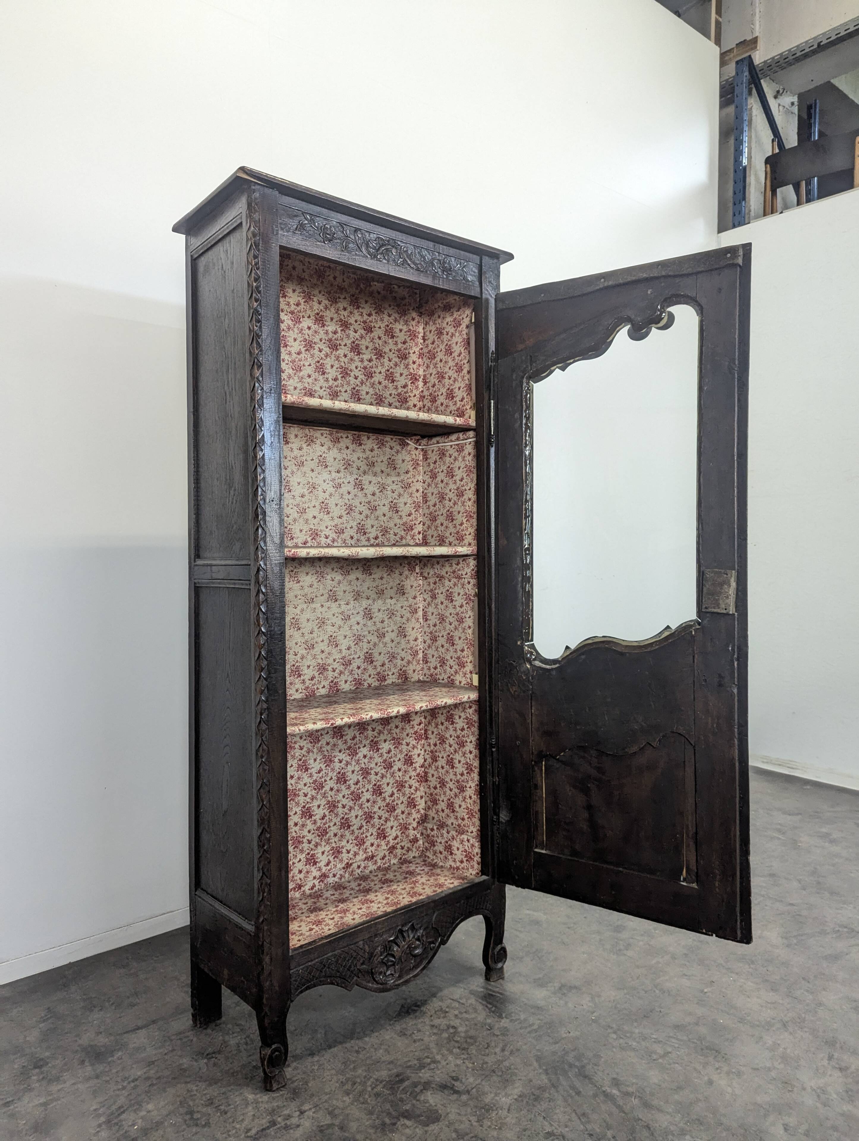 Normandy carved oak bonnetière