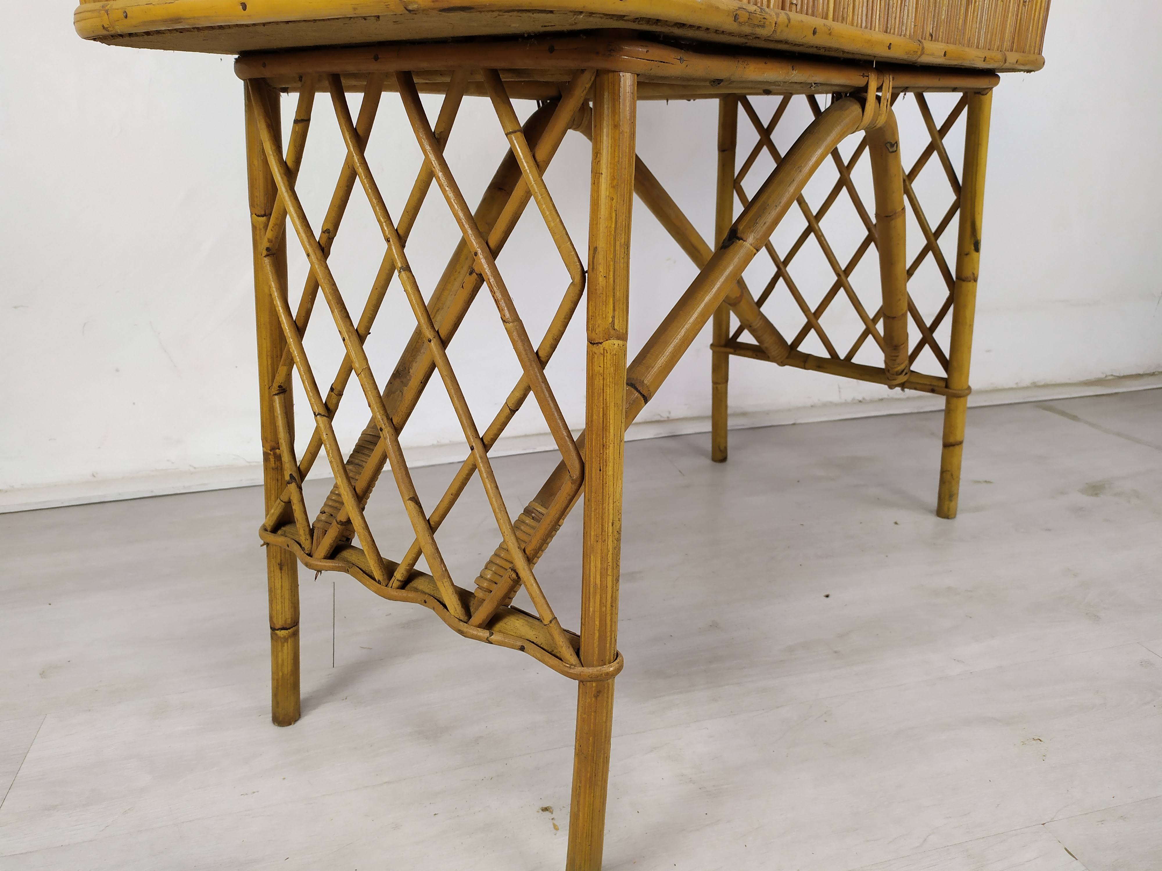 Vintage rattan bar and stools