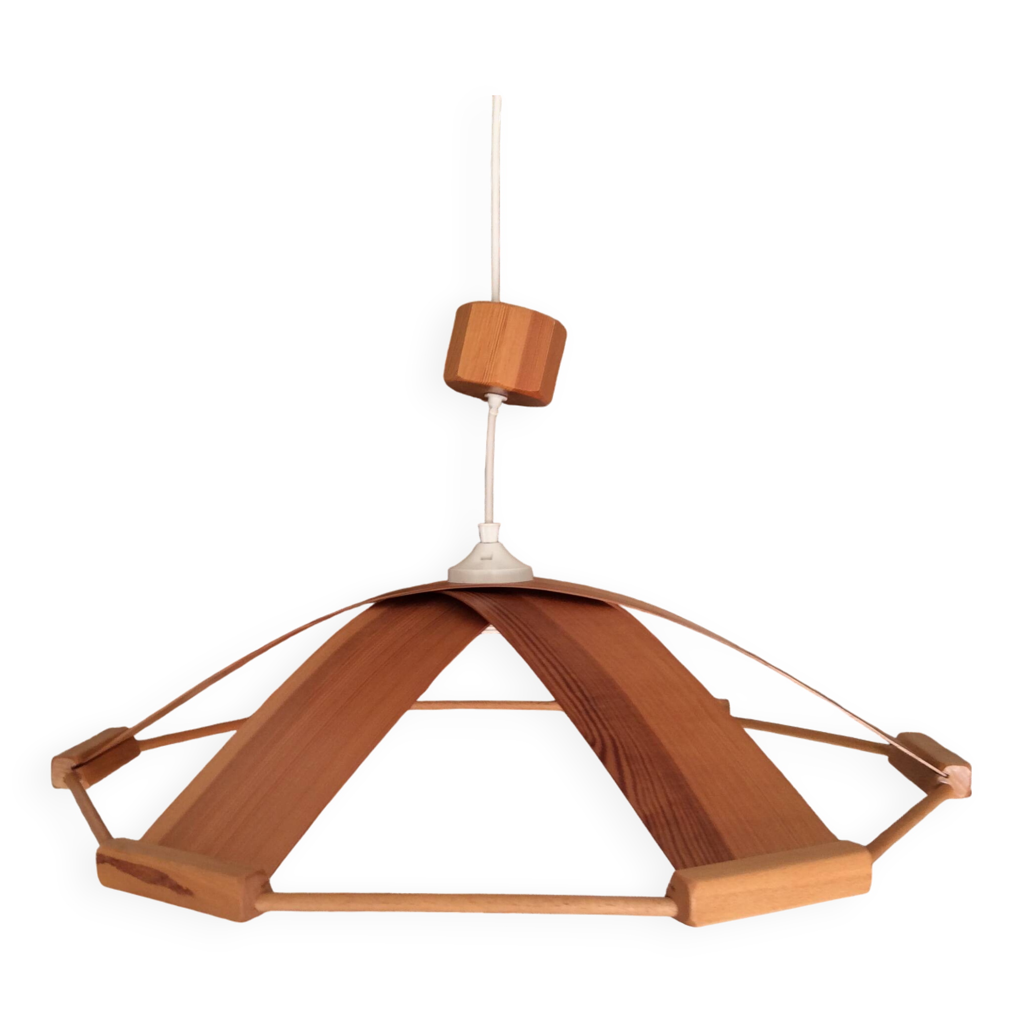 Wooden suspension