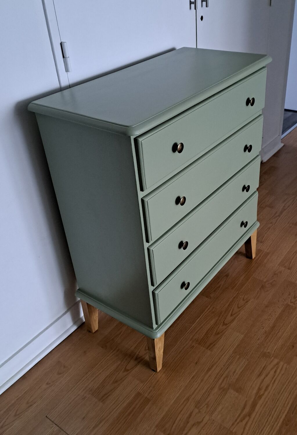Commode vert forest