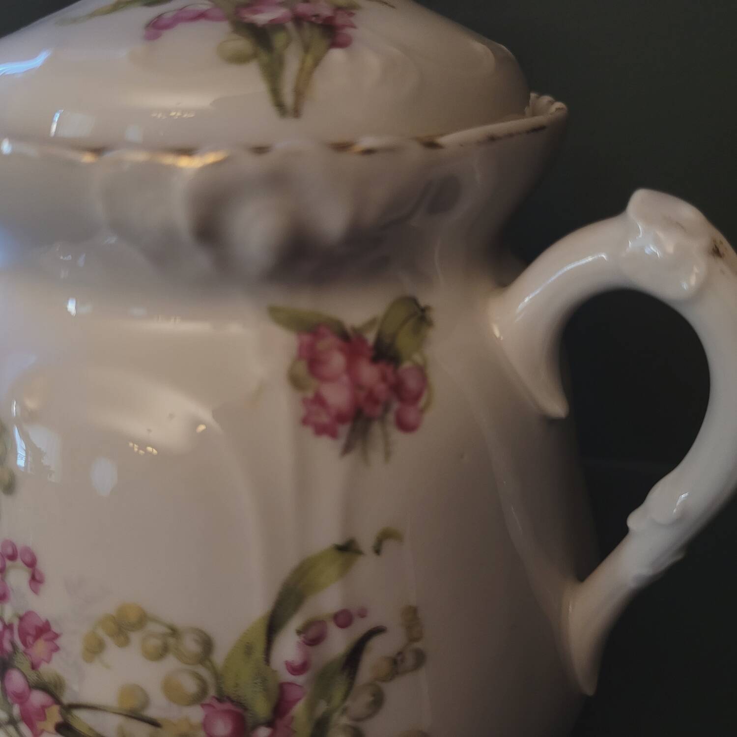 Victorian porcelain sugar bowl