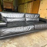 “Midday” leather sofa by Giovanni Offredi for Saporiti Italia 1980