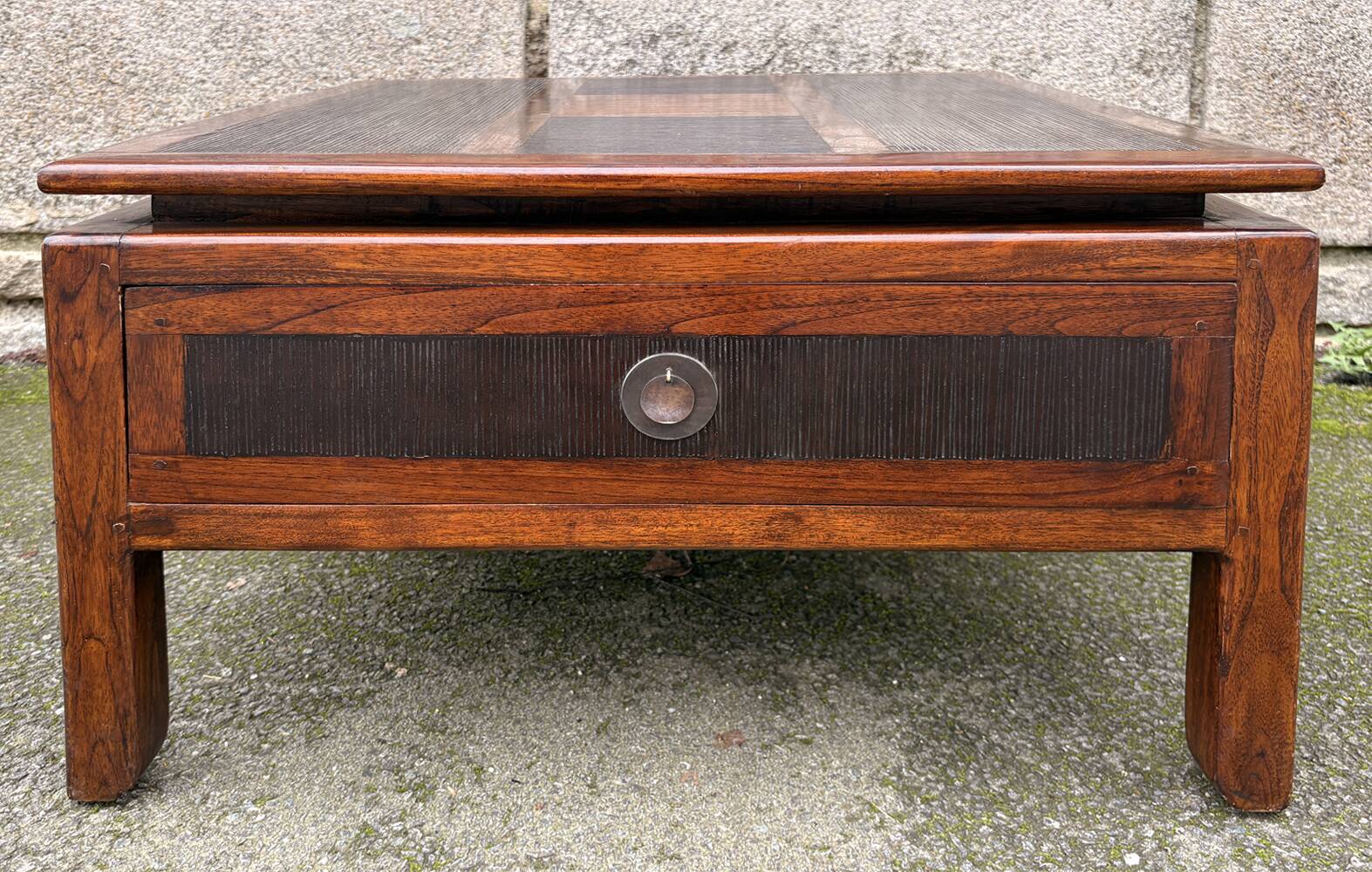 Vintage coffee table in solid wood and rattan - 1970s colonial style