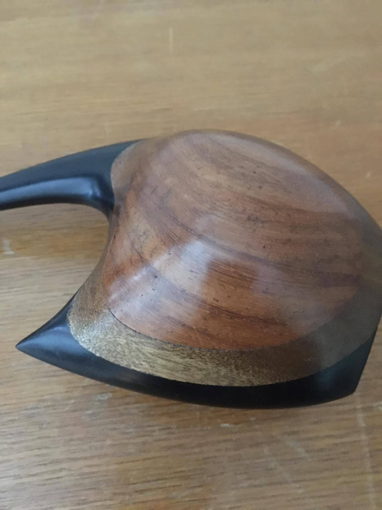 Wooden swan: 3 different types of wood (ebony, mahogany and other exotic wood)