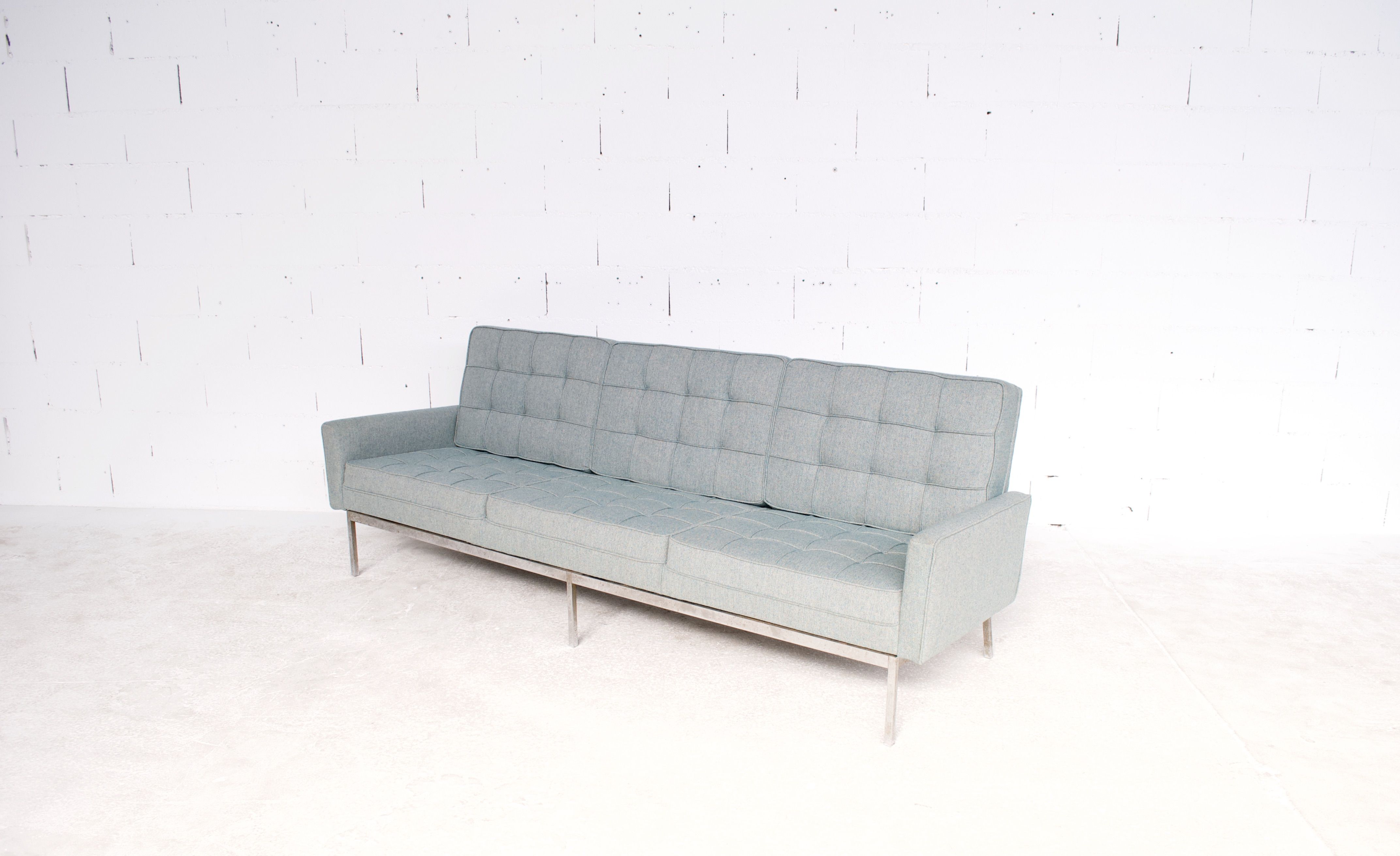3/4 seater sofa Florence Knoll model 67, 1966 Knoll international publisher