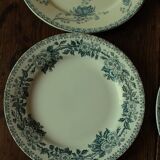 Set of 4 mismatched blue flat plates