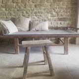 Rest bench