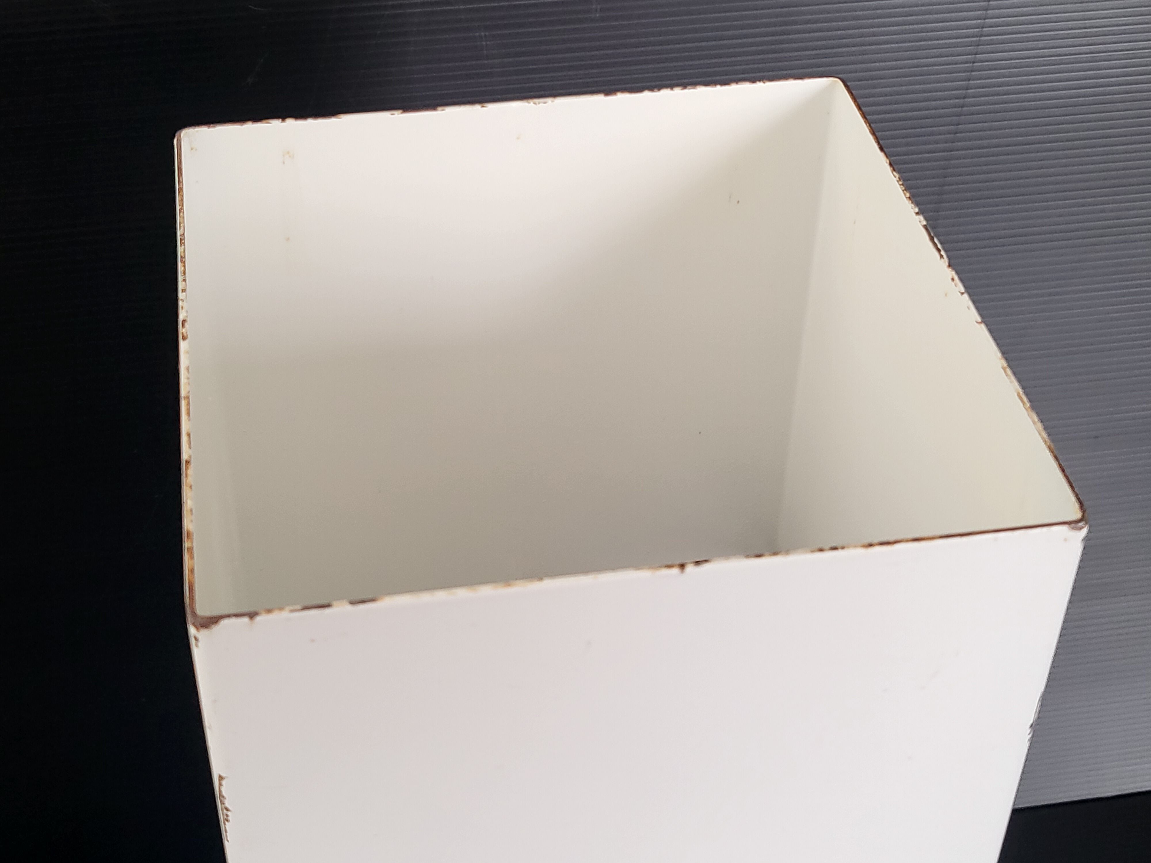 Vintage umbrella stand 1970