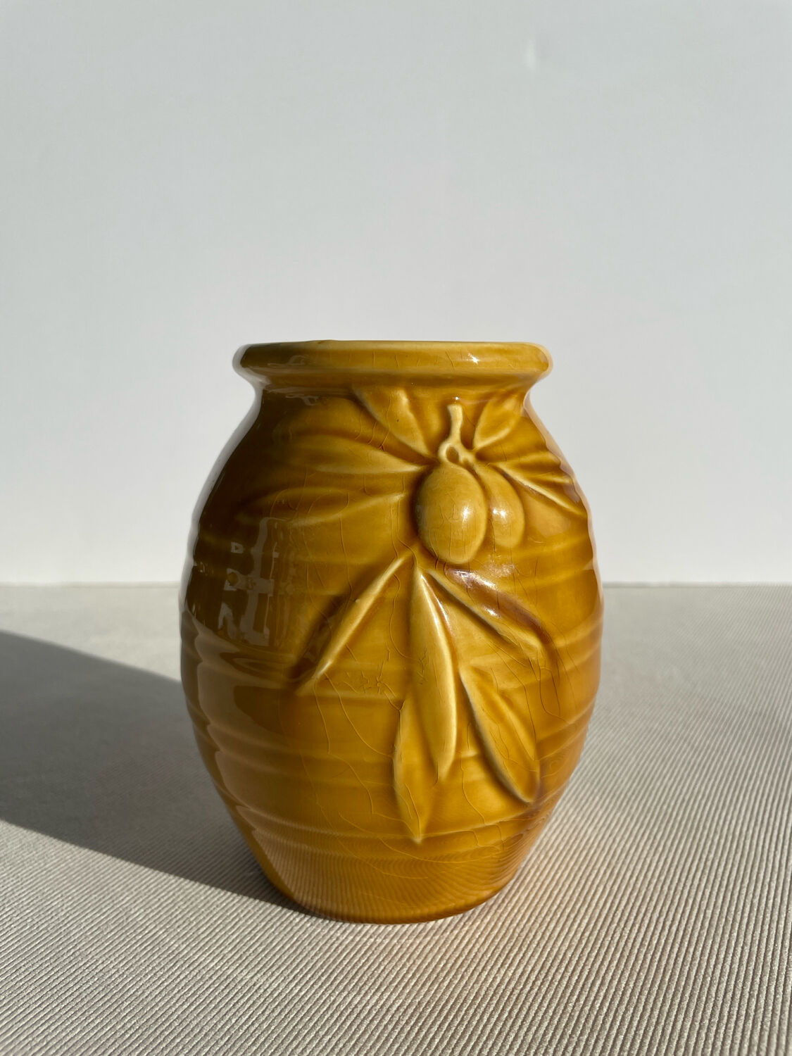 Provençal vase / Mustard yellow olive pot Proceram