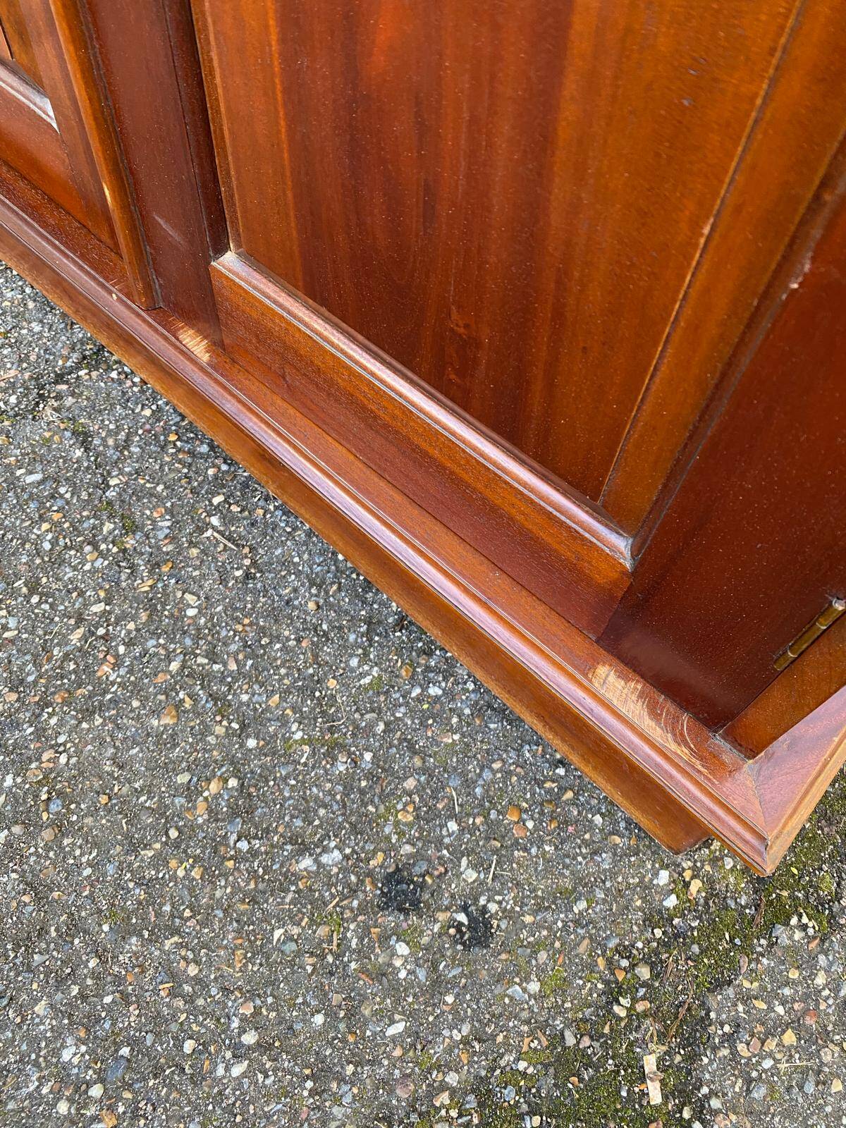 Buffet impérial 2 portes en acajou massif