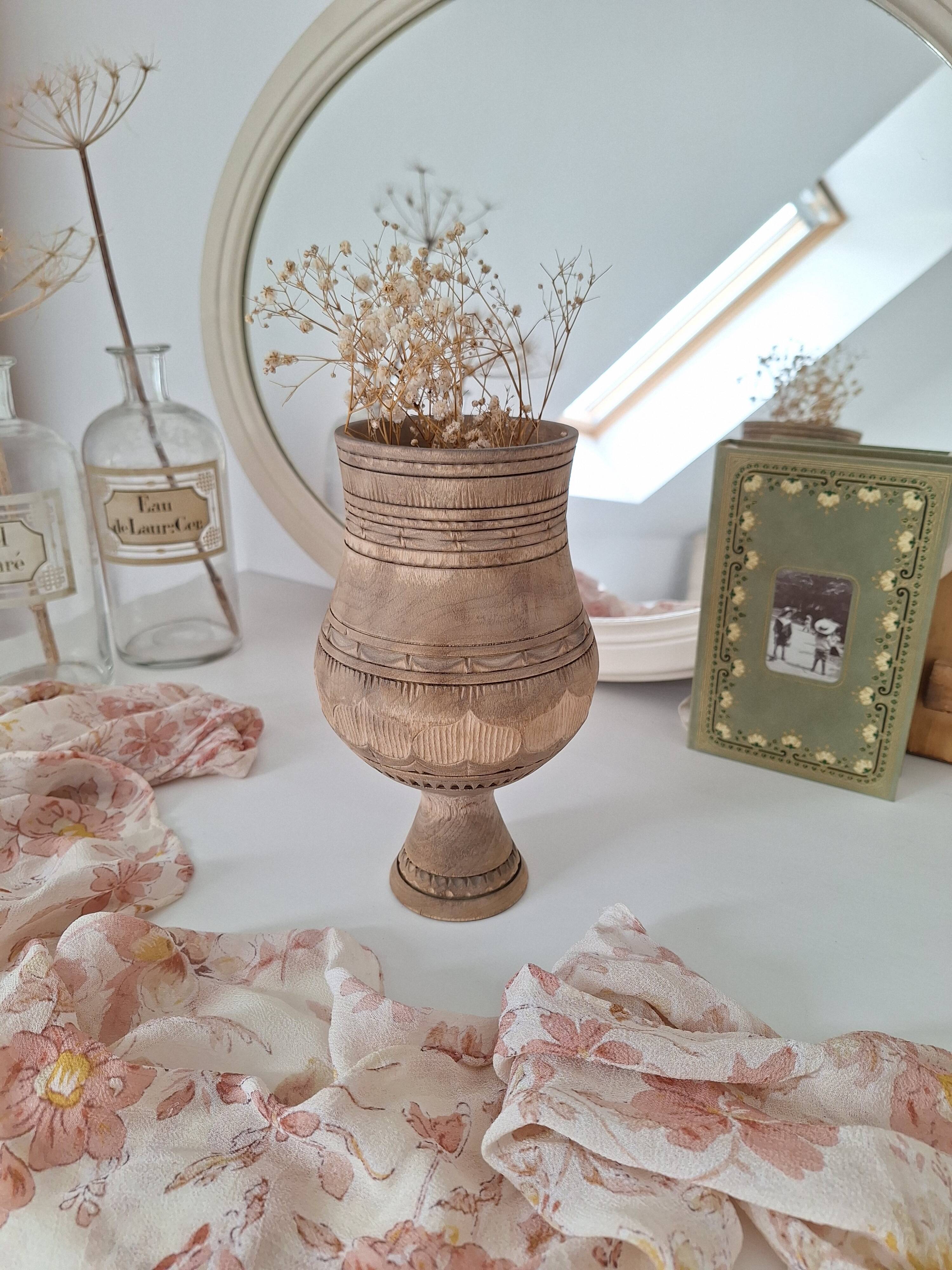 Bowl / Carved wooden vase