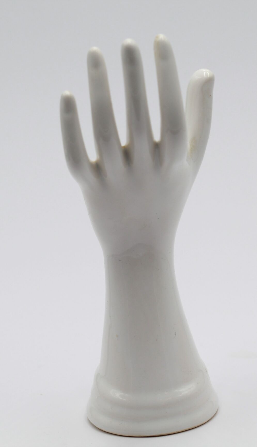 Ceramic hand baguier