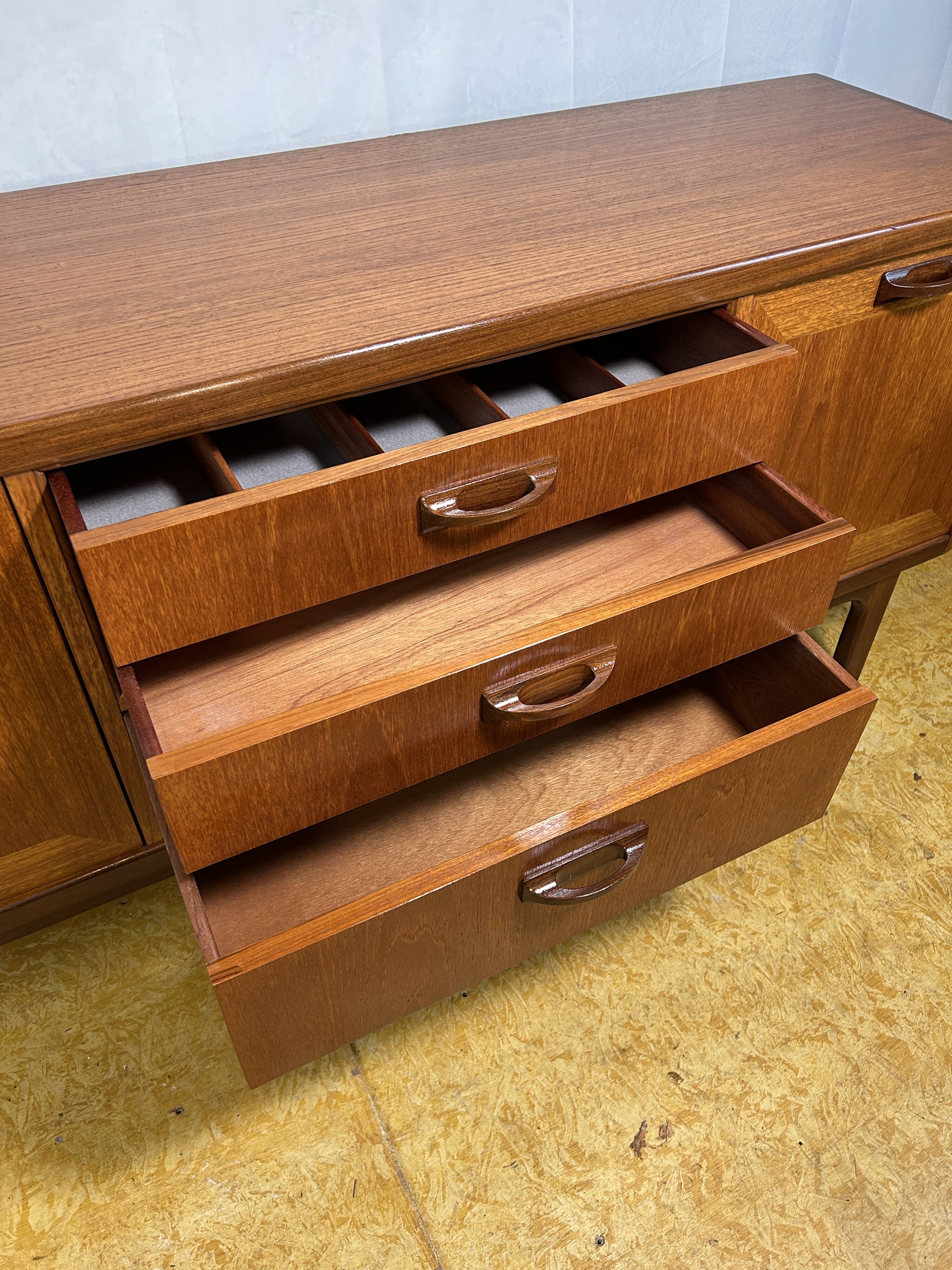 Buffet rétro vintage en teck et afromosia du milieu du siècle par G Plan Sierra Range