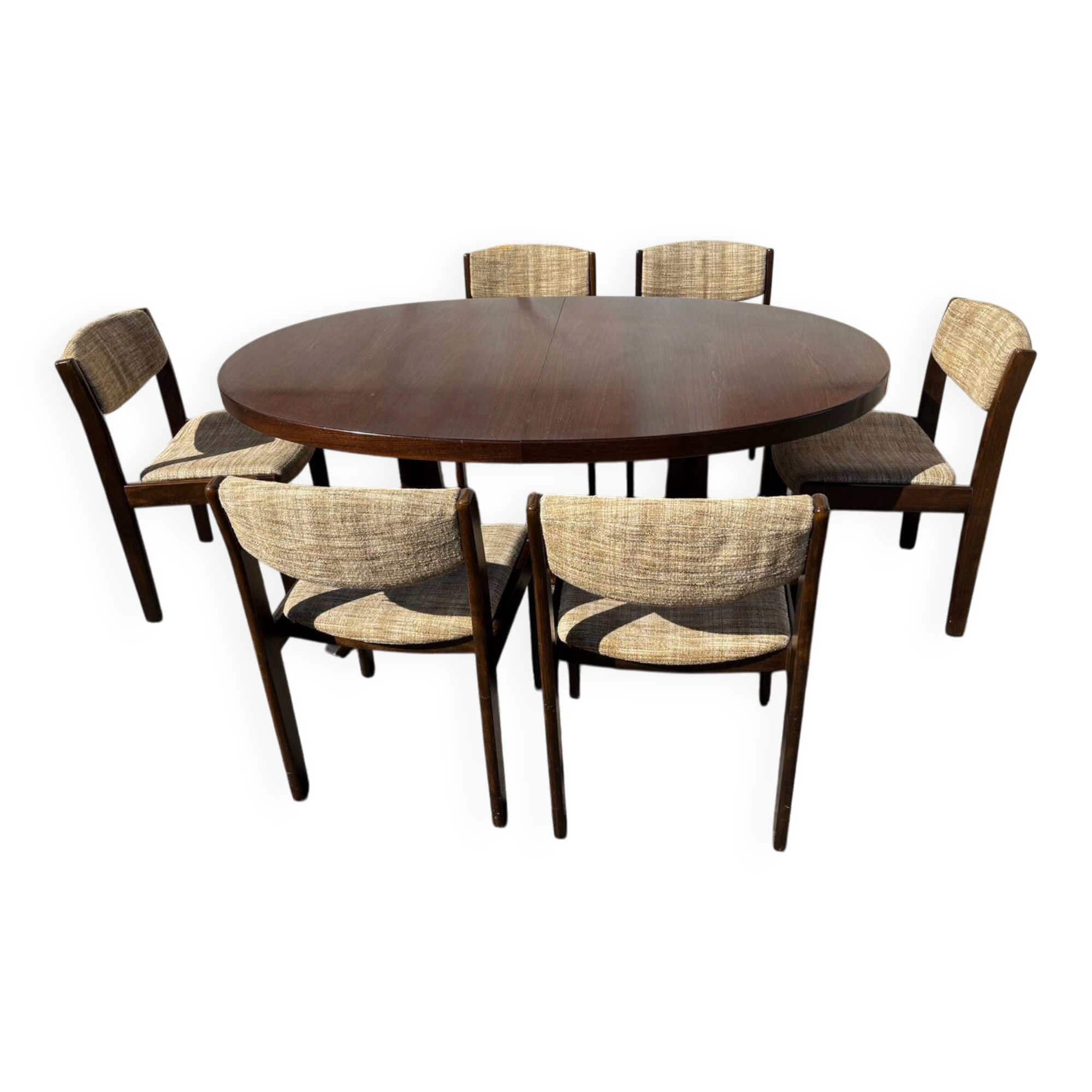 Table and 6 chairs set by Baumann
