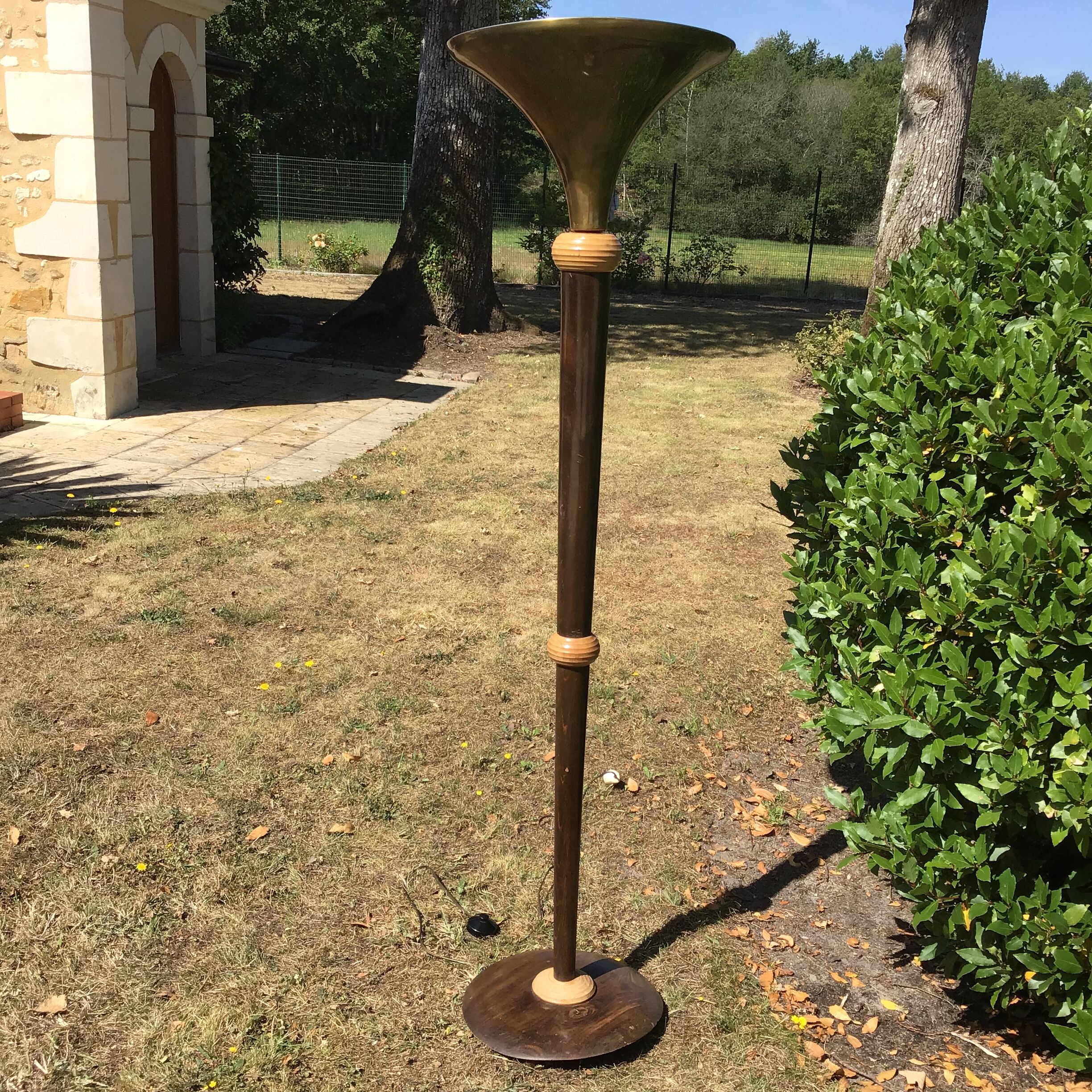 Vintage lamppost