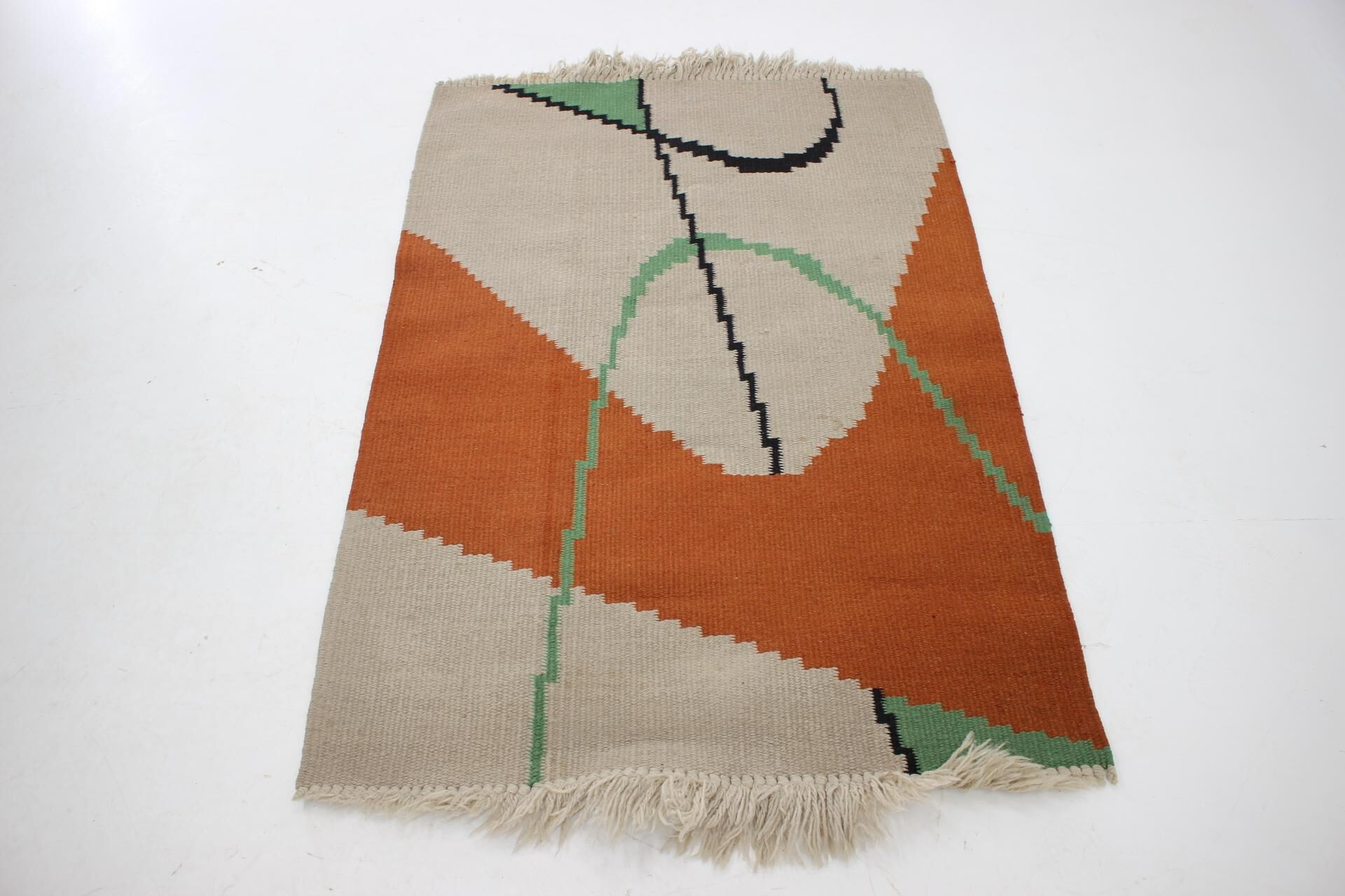 Geometric Kilim Rug with Small Box Design in the Style of Antonin Kybal, 1950s