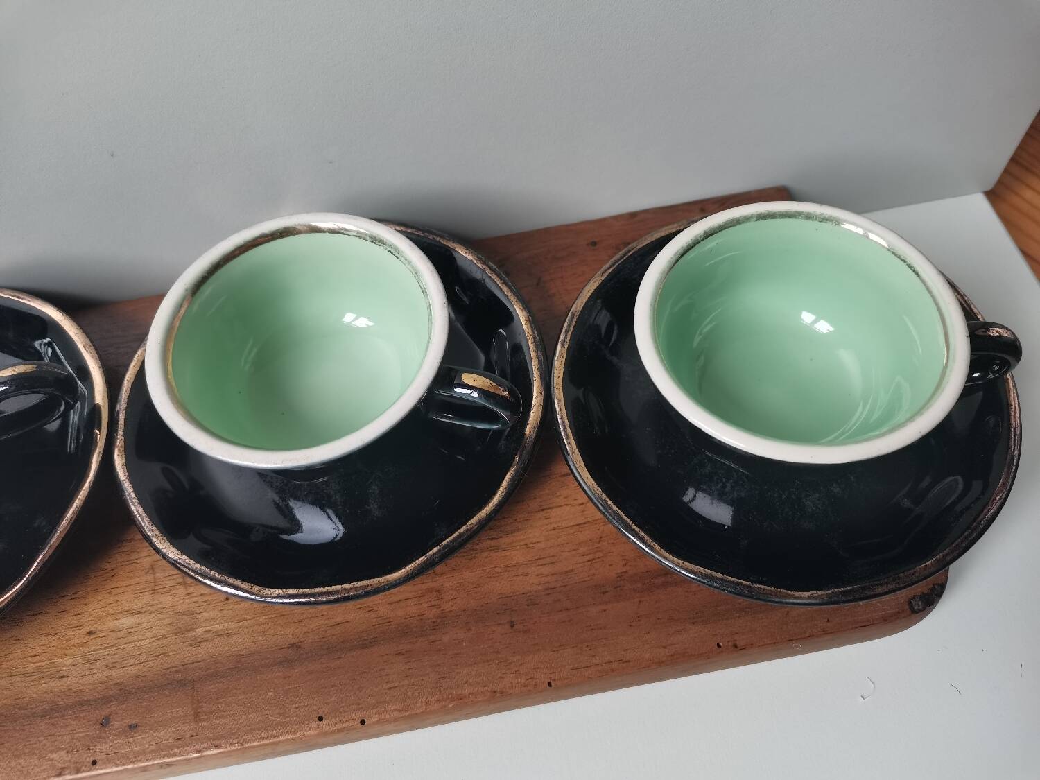 Set of 4 vintage bar cups and saucers black green and gold ets leveille mabit paris