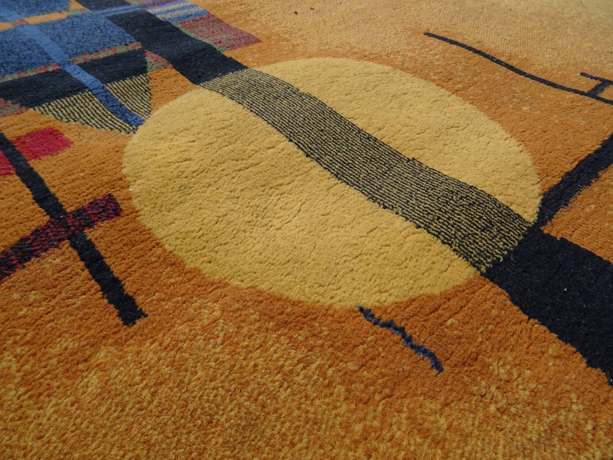 Large wool rug in Kandinsky design from the 80s.