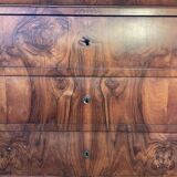 Commode époque Louis Philippe loupe de noyer  marbre gris veiné