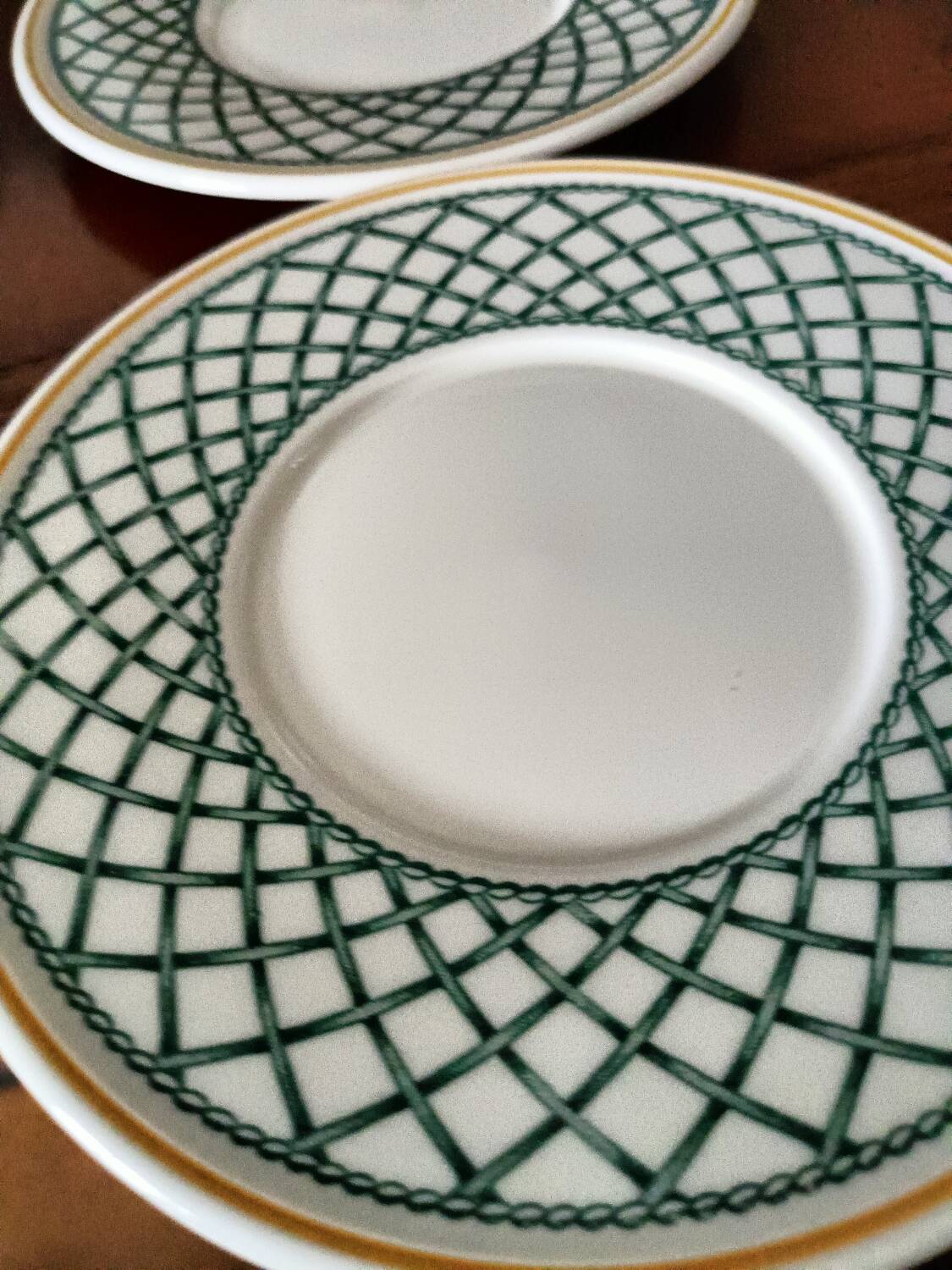 8 Villeroy and Boch basket plates
