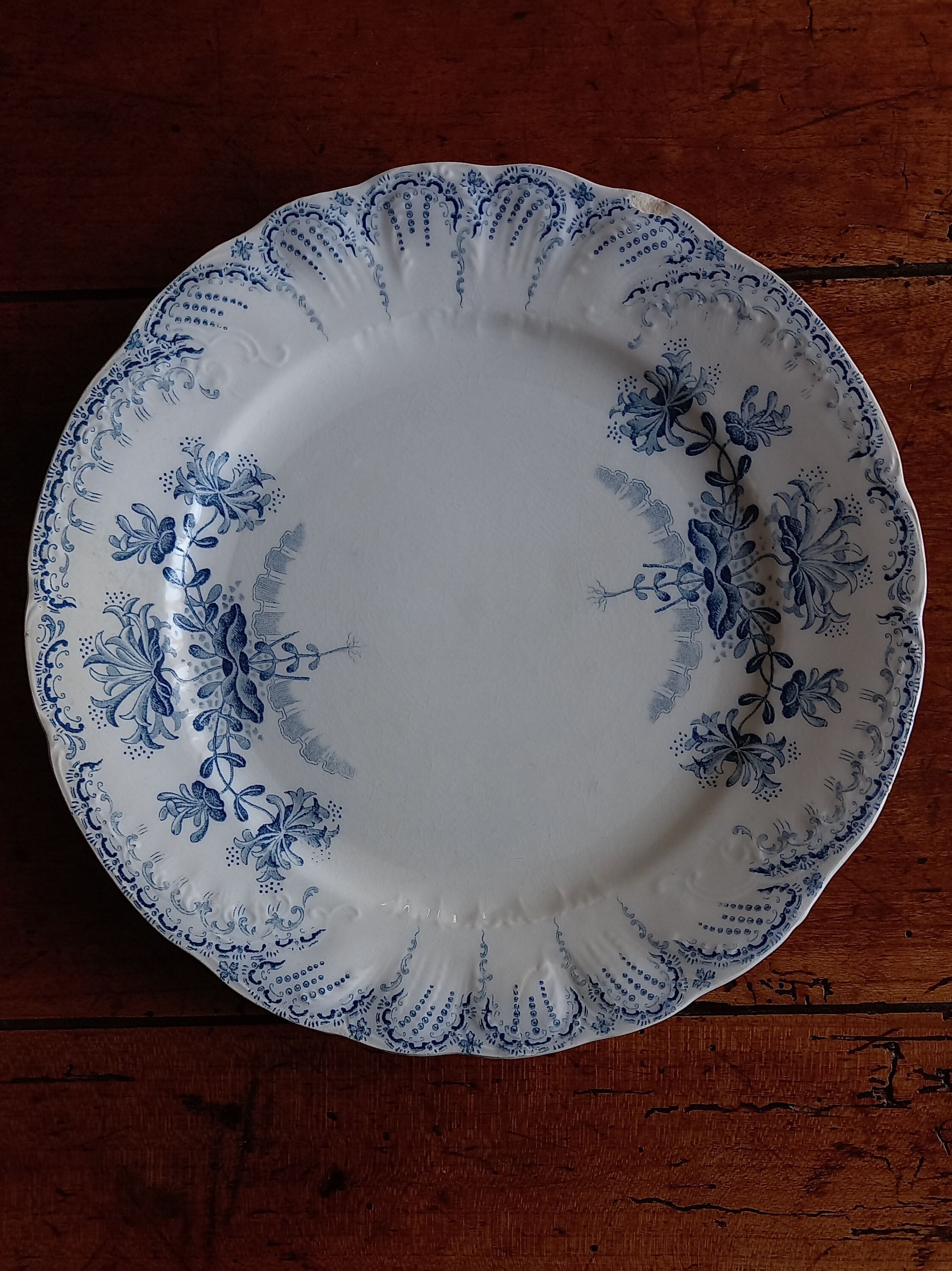 Pair of flat plates Terre de Fer "Régence" Saint-Amand & Hamage