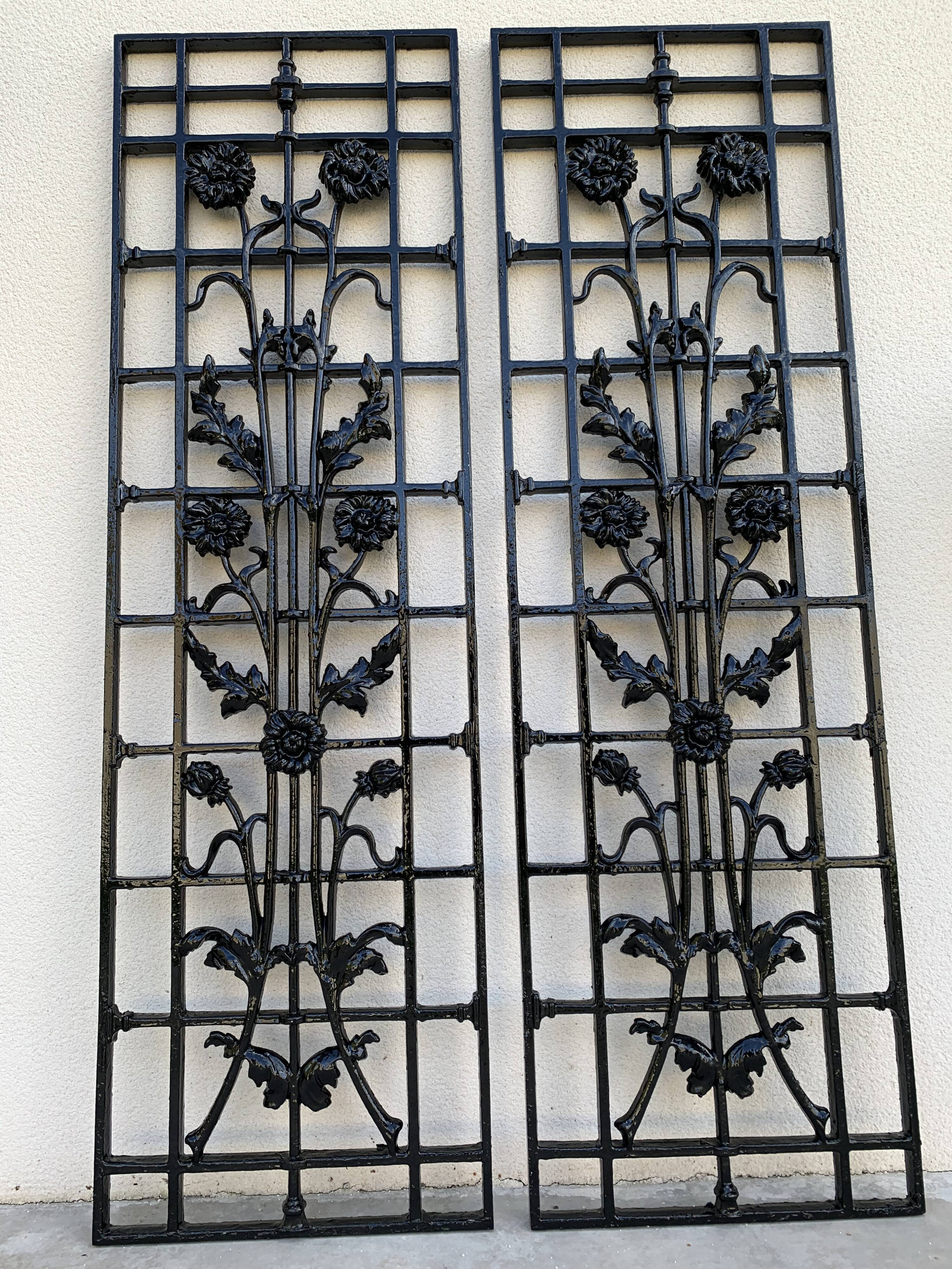 2 Art Nouveau / Art Deco grids art ironwork flower decoration