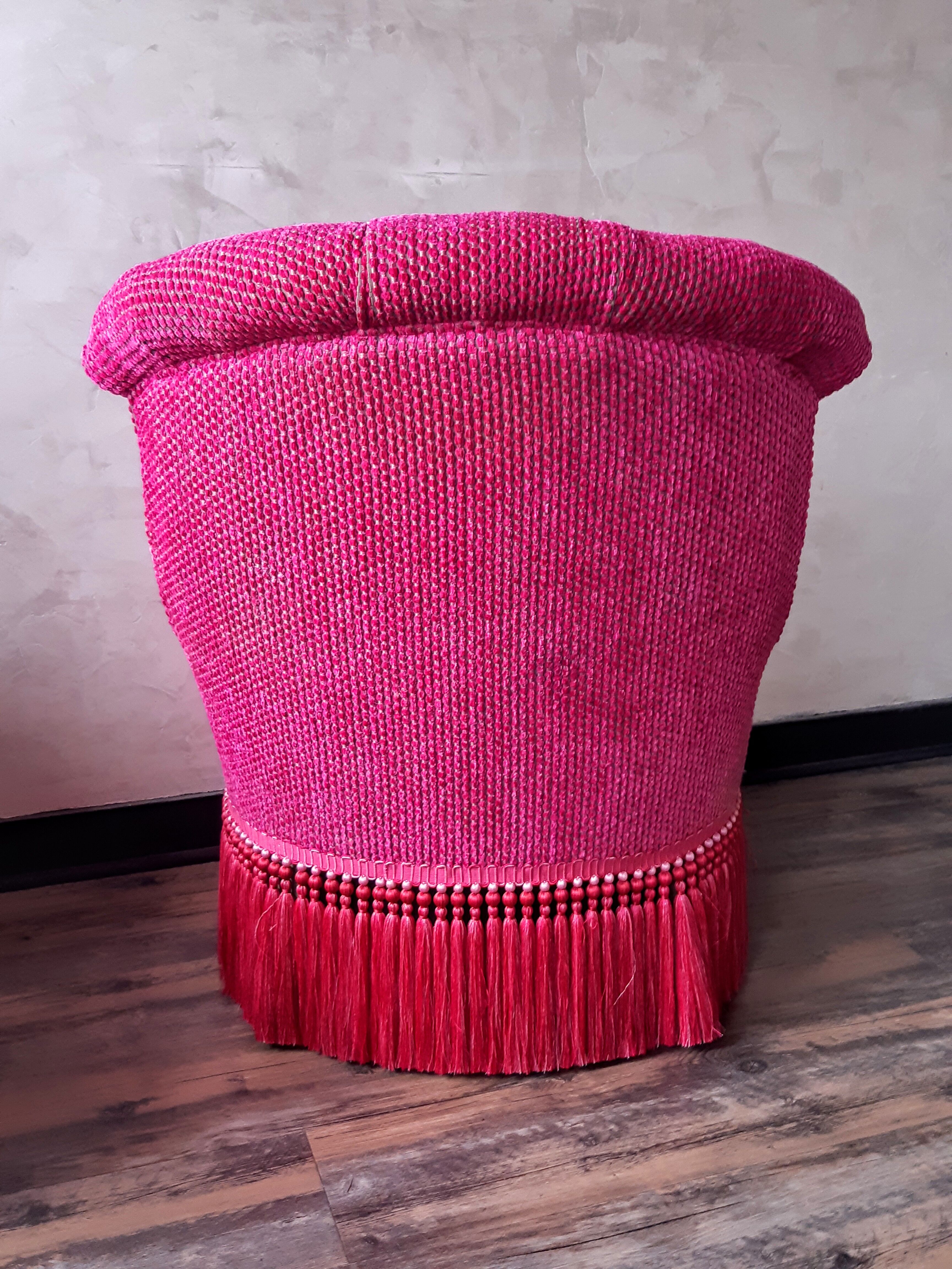 Pink padded toad heater