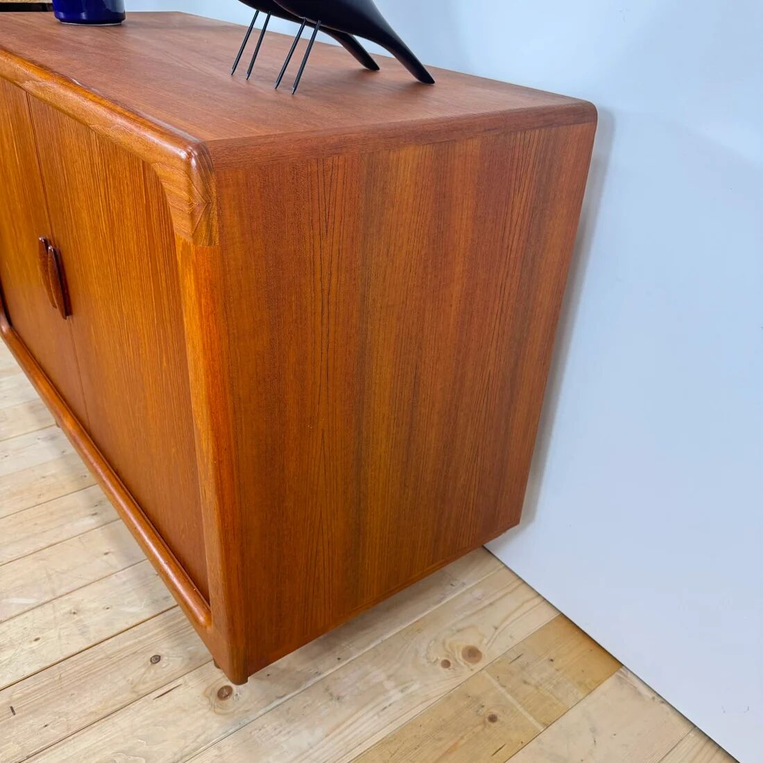 Dyrlund buffet in teak with sliding doors, Denmark 1960.