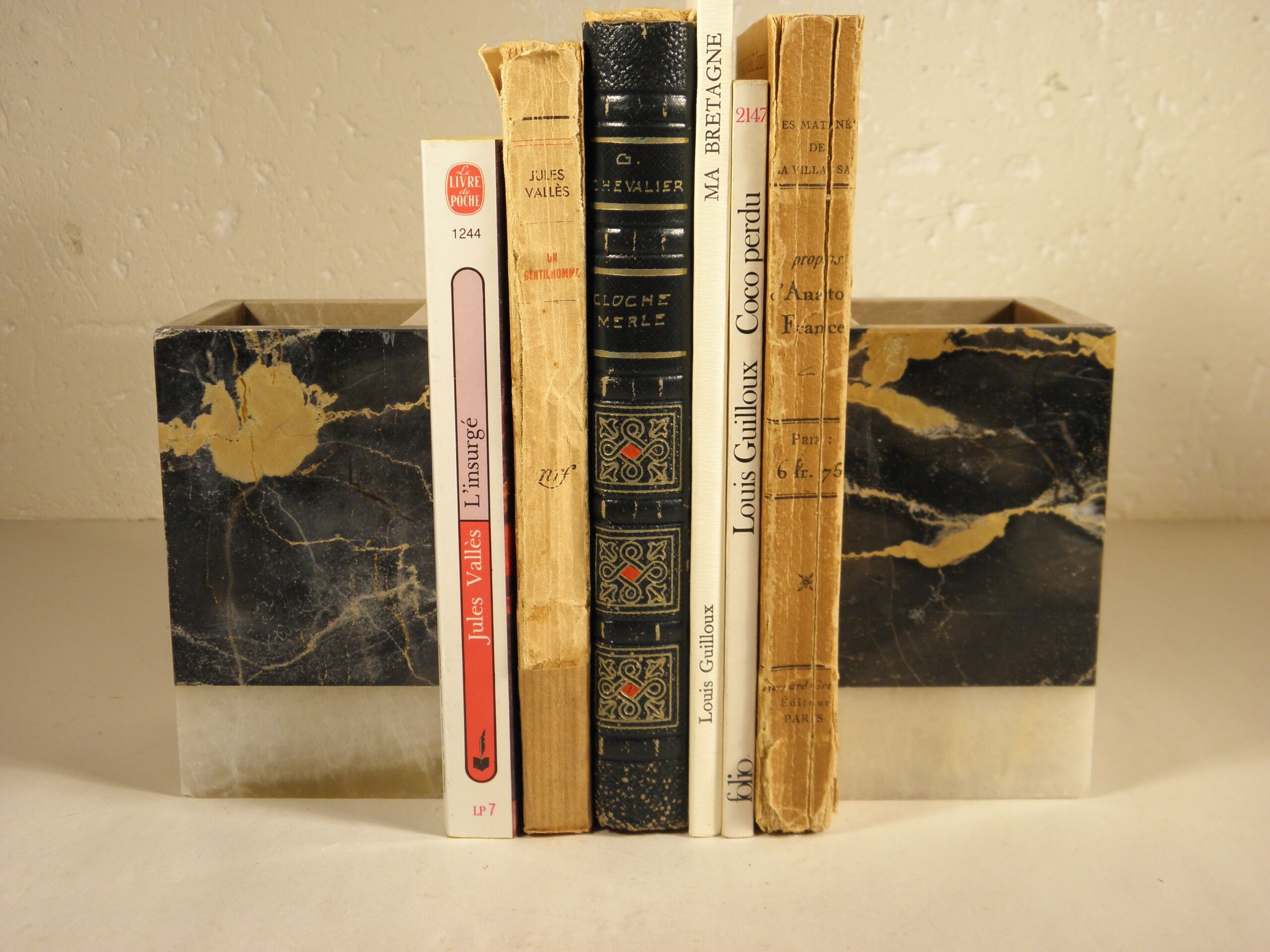 Marble bookends 12 x 7 cm