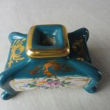 Ancien porte plume en porcelaine, décor fleurs
