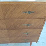 Oak chest of drawers