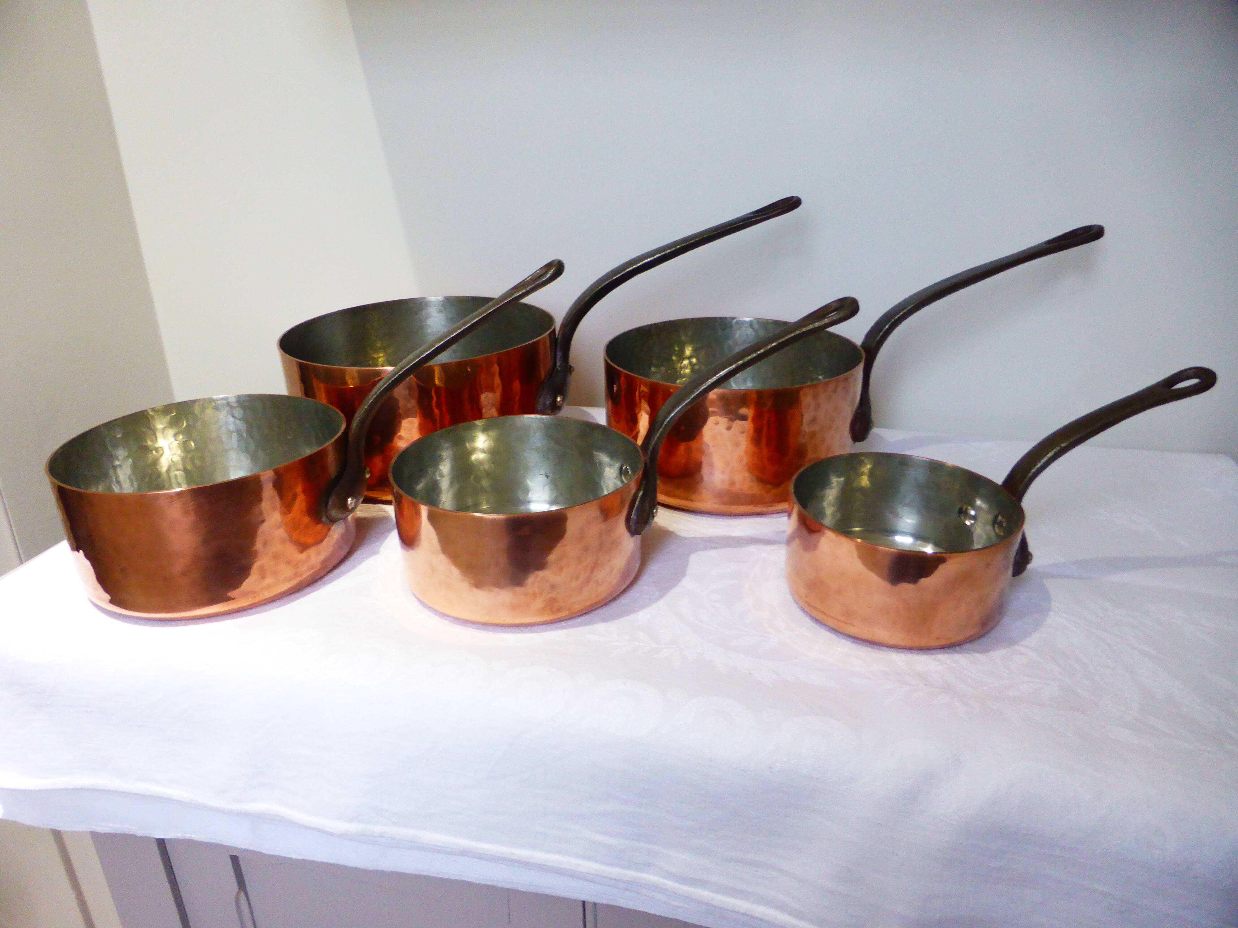 Set of 5 tinned copper pans 211290