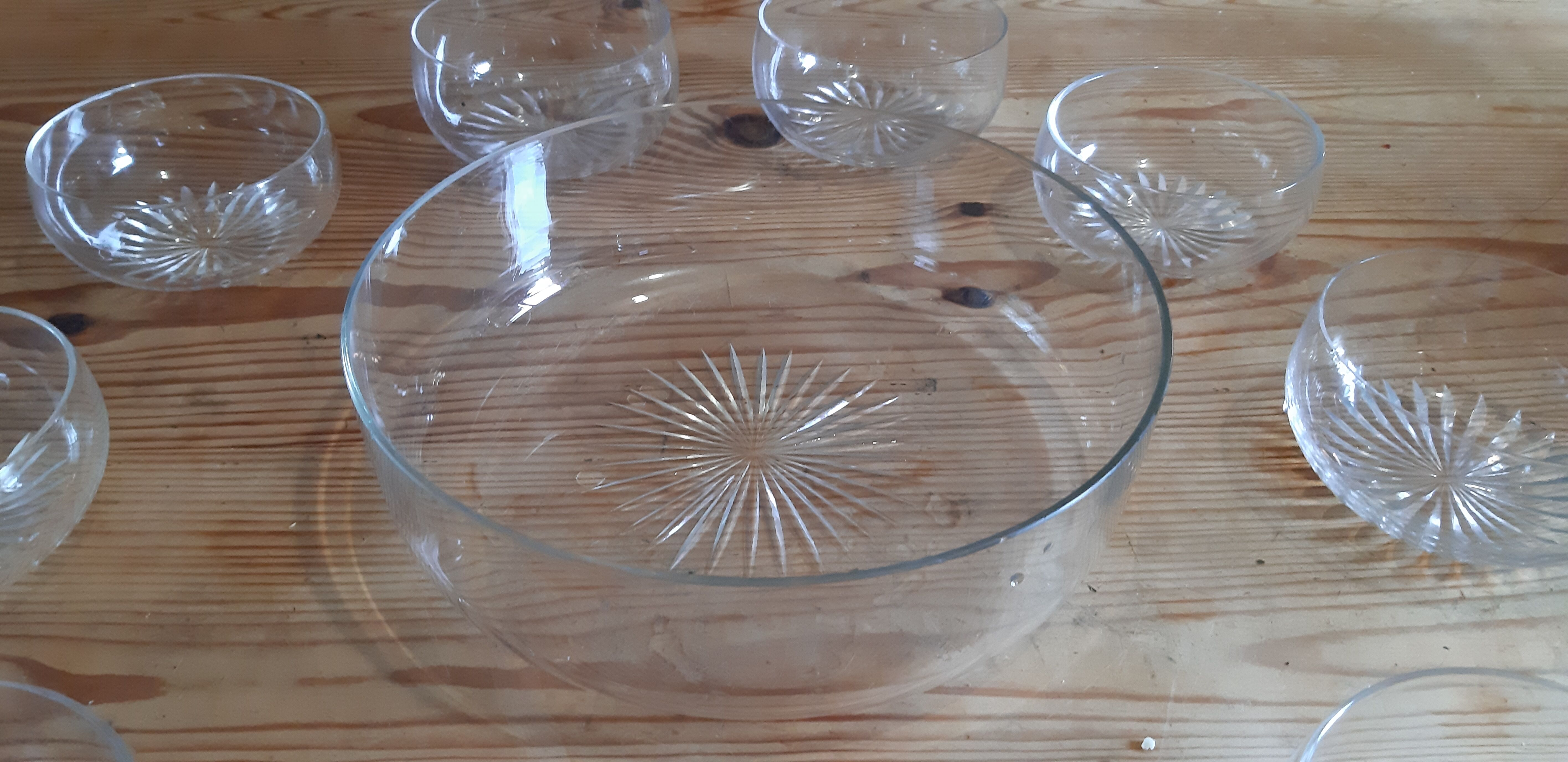 Salad bowl + 8 crystal cups