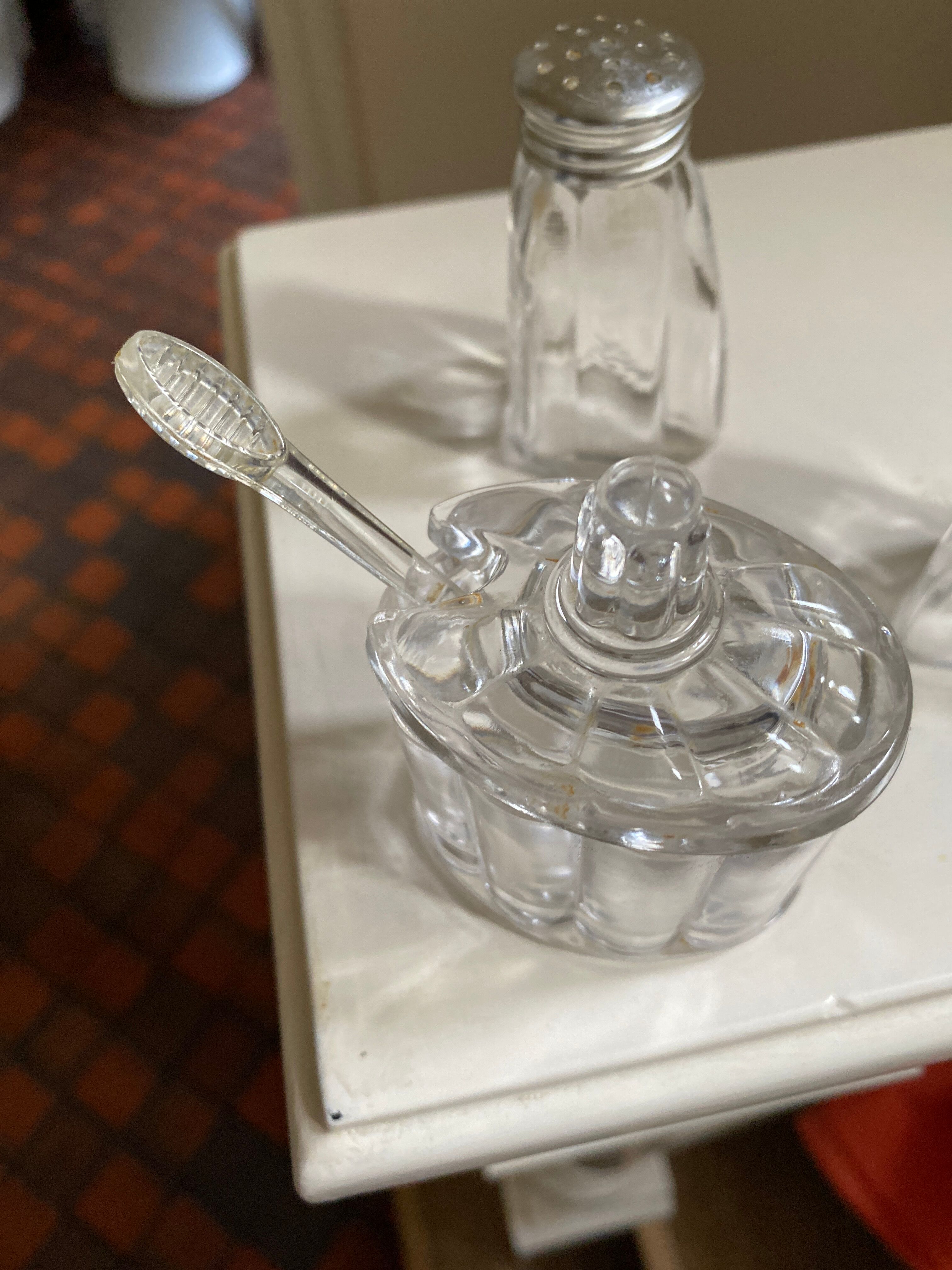 Service oil vinegar salt pepper with tray