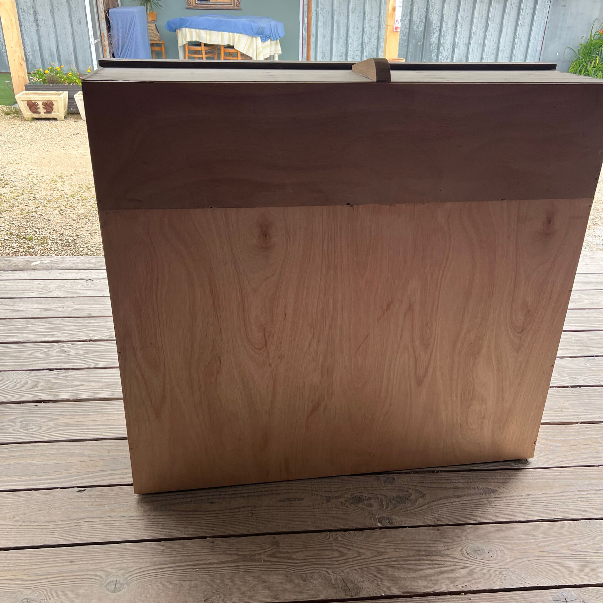Meuble d’atelier à clapets