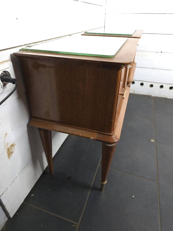 Paire de tables de chevet vintage en chêne et miroir