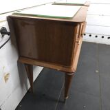 Paire de tables de chevet vintage en chêne et miroir