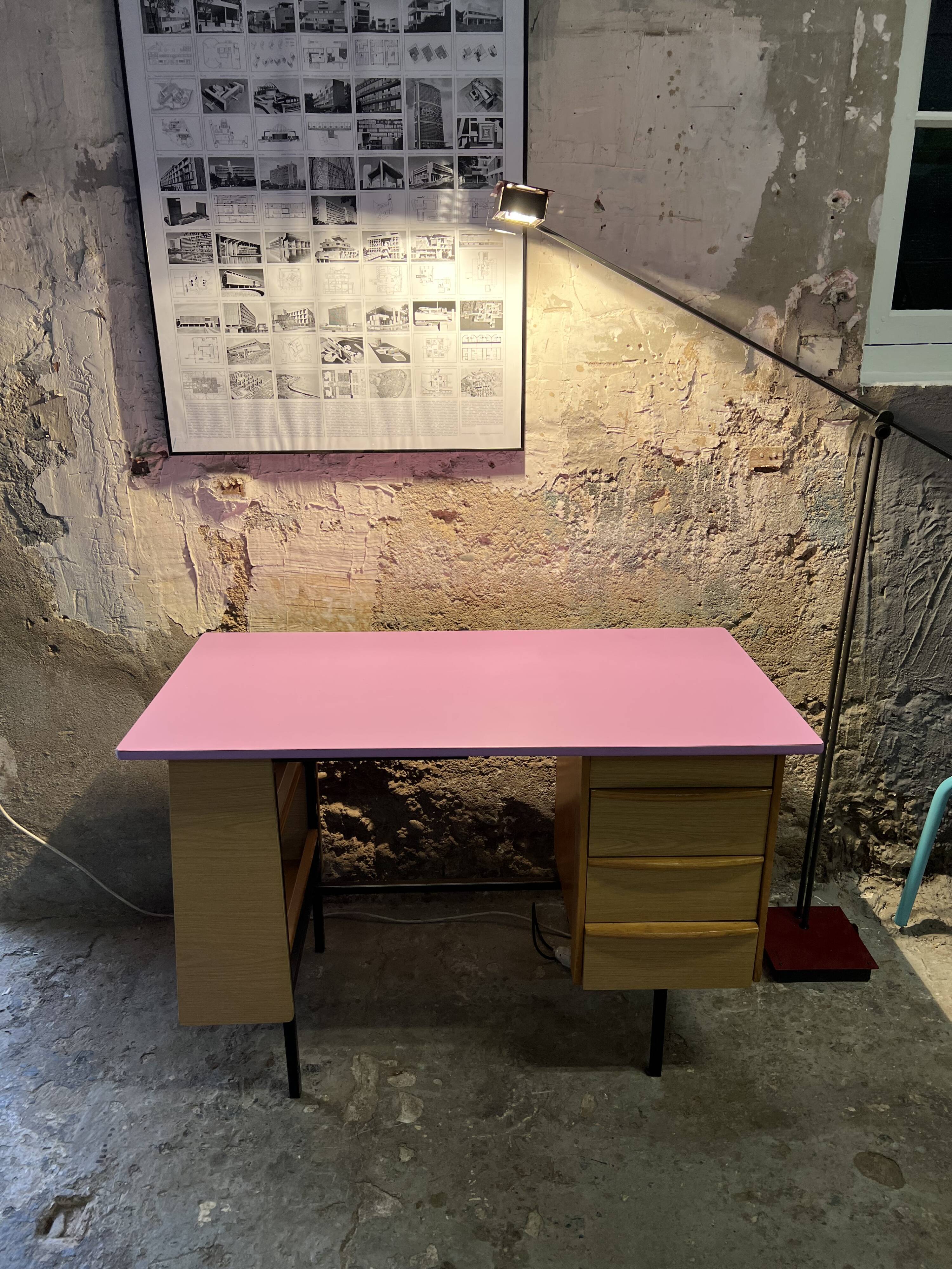 Modernist office in formica