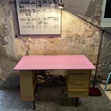 Modernist office in formica